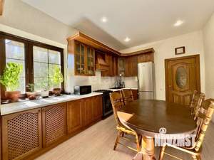 Дом 159м&sup2;, 2-этажный, участок 9 сот.  