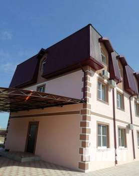 Дом 256м&sup2;, 3-этажный, участок 15 сот.  