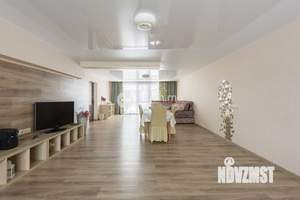 Дом 168м², 2-этажный, участок 8 сот.  