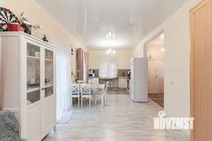 Дом 133м&sup2;, 2-этажный, участок 6 сот.  