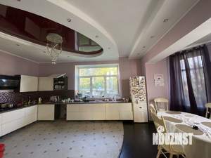 Коттедж 453м², 3-этажный, участок 8 сот.  