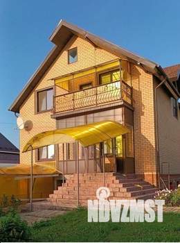 Коттедж 240м&sup2;, 2-этажный, участок 9 сот.  