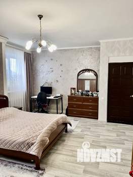 Коттедж 200м&sup2;, 2-этажный, участок 6 сот.  