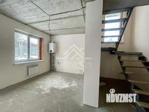 Дом 93м&sup2;, 2-этажный, участок 5 сот.  