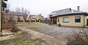 Дом 211м&sup2;, 2-этажный, участок 10 сот.  