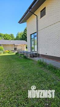 Дом 174м², 2-этажный, участок 10 сот.  