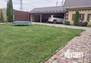 Таунхаус 230м&sup2;, 2-этажный, участок 7 сот.  