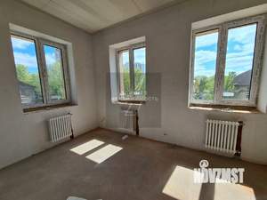 Коттедж 302м&sup2;, 3-этажный, участок 5 сот.  