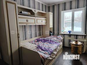 Дом 250м&sup2;, 2-этажный, участок 9 сот.  