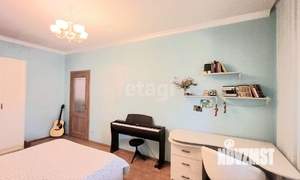 Дом 301м², 3-этажный, участок 7 сот.  