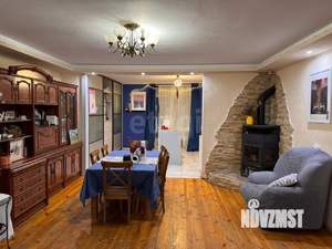 Дом 230м², 2-этажный, участок 15 сот.  