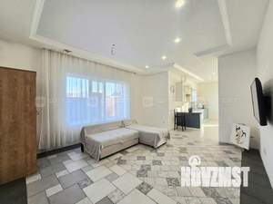 Дом 222м², 2-этажный, участок 10 сот.  