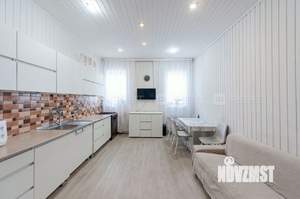 Дом 242м&sup2;, 2-этажный, участок 8 сот.  