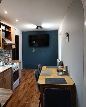 Дом 90м&sup2;, 2-этажный, участок 4 сот.  