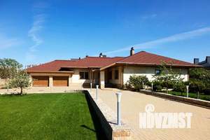 Дом 350м&sup2;, 1-этажный, участок 15 сот.  