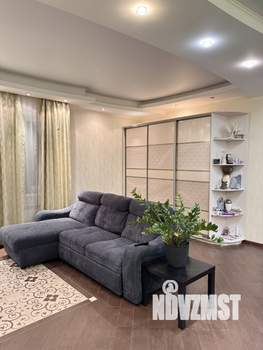 Дом 200м&sup2;, 2-этажный, участок 10 сот.  