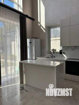 Коттедж 190м&sup2;, 2-этажный, участок 8 сот.  