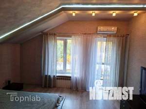 Дом 236м&sup2;, 3-этажный, участок 8 сот.  