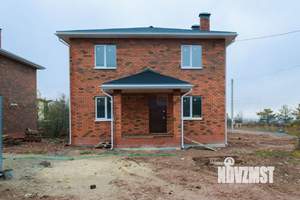 Дом 140м², 2-этажный, участок 5 сот.  