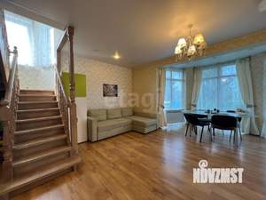 Дом 90м&sup2;, 2-этажный, участок 4 сот.  