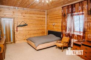 Дом 242м&sup2;, 3-этажный, участок 10 сот.  