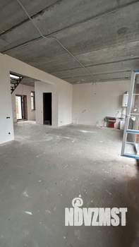 Дом 125м&sup2;, 2-этажный, участок 6 сот.  