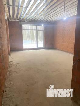 Дом 155м&sup2;, 1-этажный, участок 8 сот.  