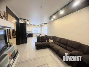 Дом 153м&sup2;, 2-этажный, участок 5 сот.  