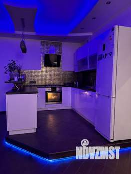 Дом 200м&sup2;, 2-этажный, участок 10 сот.  