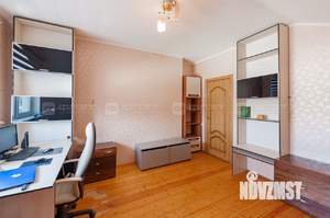 Дом 201м², 2-этажный, участок 10 сот.  