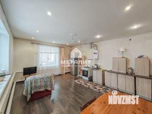 Дом 274м², 2-этажный, участок 6 сот.  