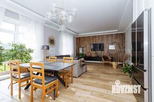 Дом 260м², 2-этажный, участок 14 сот.  