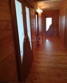 Дом 427м&sup2;, 2-этажный, участок 9 сот.  