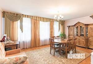 Дом 236м², 2-этажный, участок 5 сот.  