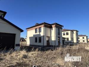 Коттедж 210м&sup2;, 2-этажный, участок 9 сот.  