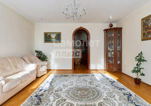 Дом 232м&sup2;, 2-этажный, участок 6 сот.  