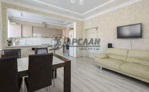 Дом 268м&sup2;, 3-этажный, участок 5 сот.  