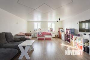 Дом 132м&sup2;, 2-этажный, участок 6 сот.  