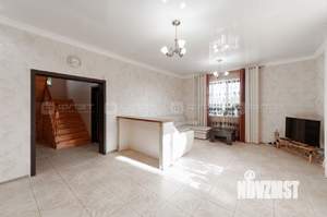 Дом 175м&sup2;, 2-этажный, участок 10 сот.  