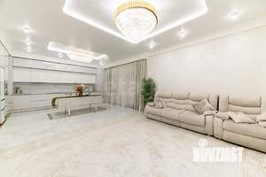 Дом 195м², 2-этажный, участок 8 сот.  