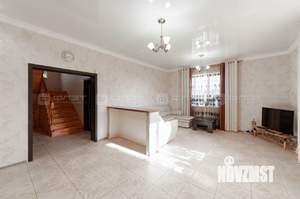 Дом 175м², 2-этажный, участок 10 сот.  