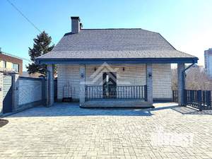 Дом 205м², 2-этажный, участок 5 сот.  