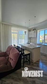 Дом 174м², 2-этажный, участок 10 сот.  