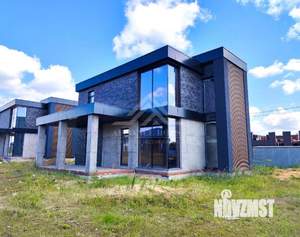 Дом 235м&sup2;, 2-этажный, участок 7 сот.  