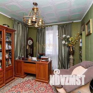 Дом 195м&sup2;, 2-этажный, участок 15 сот.  