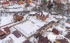 Дом 932м&sup2;, 2-этажный, участок 35 сот.  