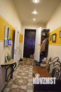 Коттедж 240м&sup2;, 2-этажный, участок 6 сот.  