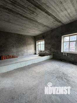 Дом 565м&sup2;, 3-этажный, участок 8 сот.  