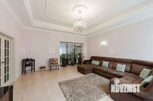 Дом 253м², 2-этажный, участок 11 сот.  