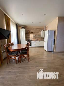 Дом 101м², 2-этажный, участок 5 сот.  